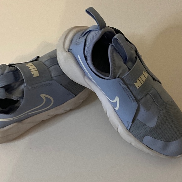 Nike Kids Light Blue Slip-On Sneakers - Picture 1 of 3